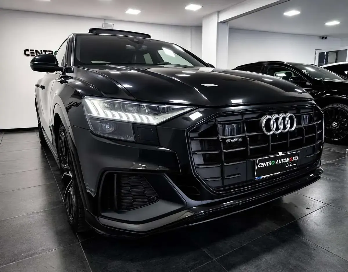 Usata Audi Q8 S-Line 286 CV (210 kW) 2023 Nero SUV