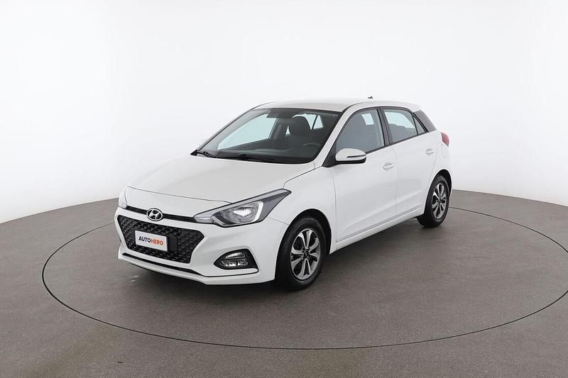 Bianco Usata 2018 Hyundai i20 Classic Tre volumi | 10.399 € (Buon prezzo) - Immagine 1/4