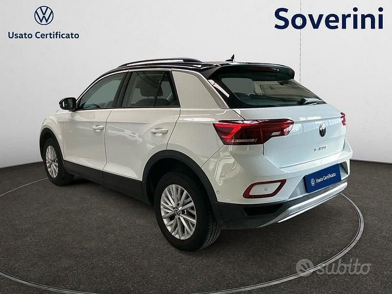 Usata VW T-Roc Life 110 CV (80 kW) 2023 Bianco SUV