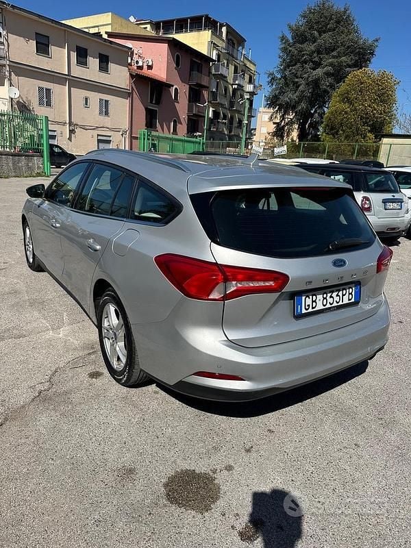 Usata Ford Focus Business Edition 125 CV (91 kW) 2020 Grigio Station wagon