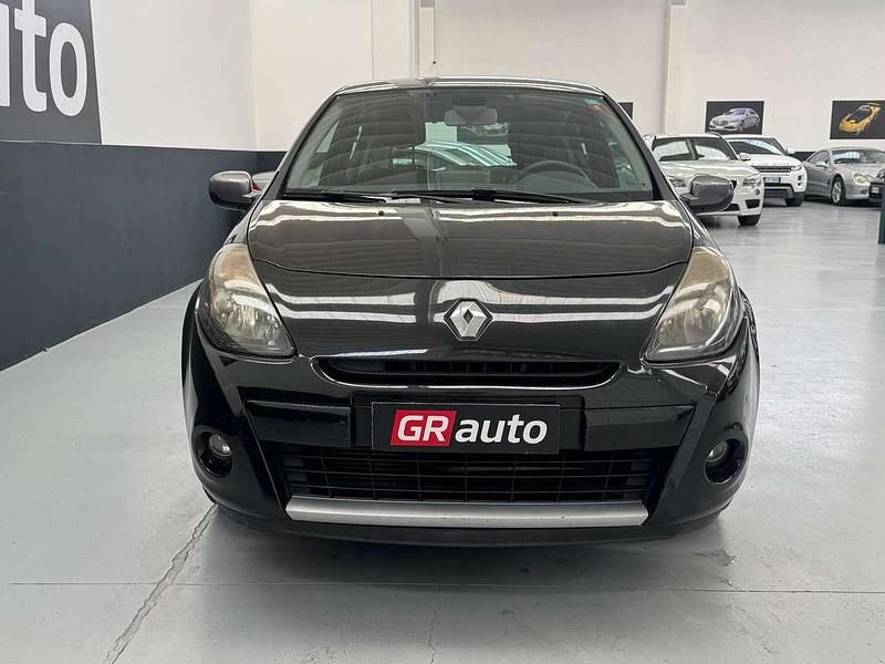 Usata Renault Clio II Luxe 101 CV (74 kW) 2010 Other Utilitaria