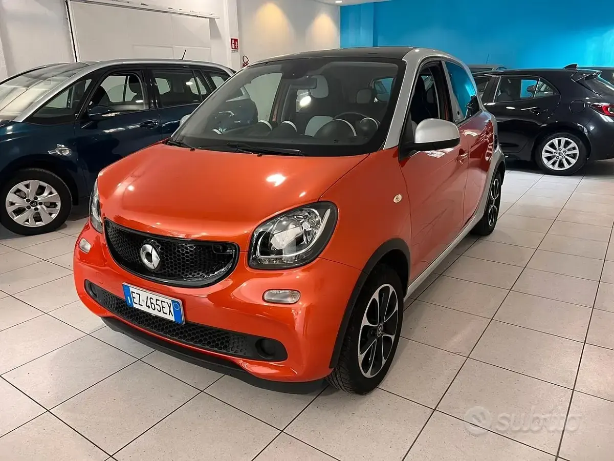 Usata Smart ForFour Passion 71 CV (52 kW) 2015 Arancione Utilitaria