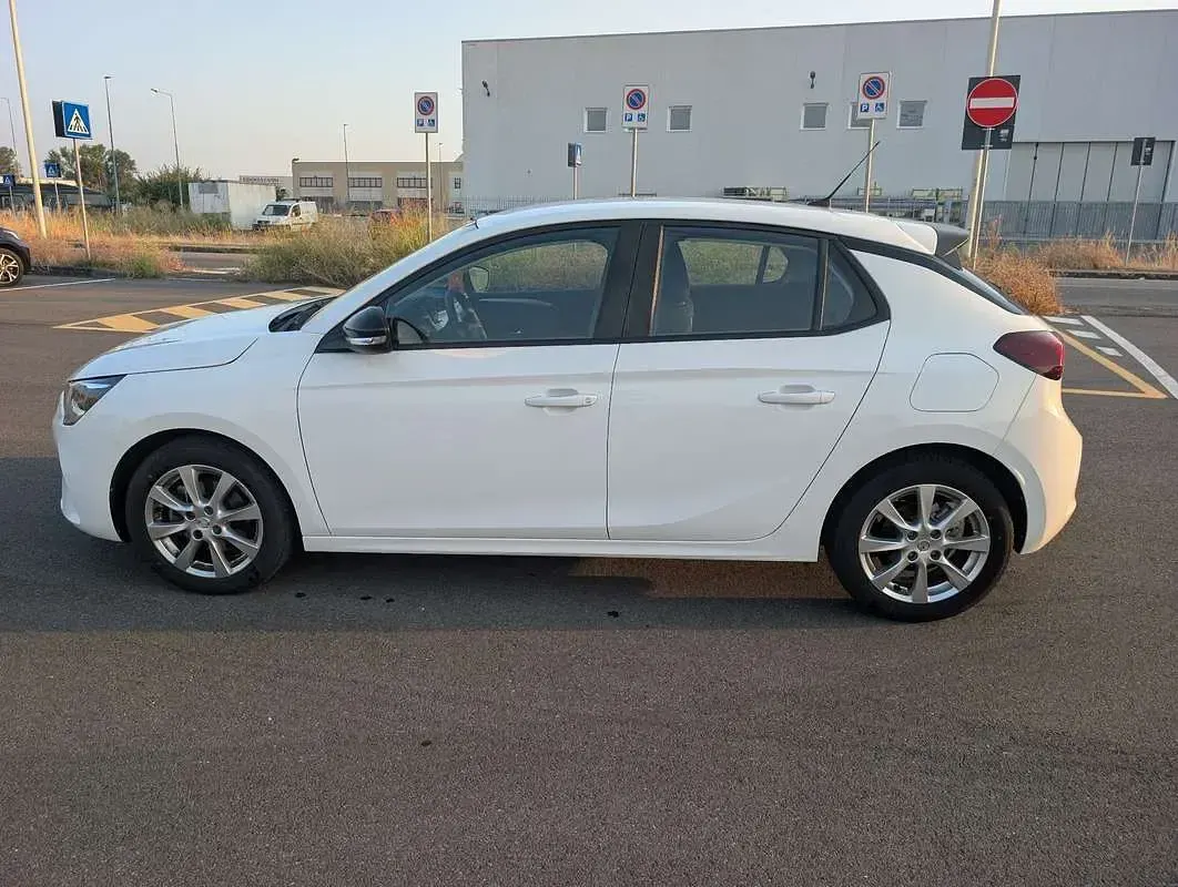 Usata Opel Corsa GS Line 101 CV (74 kW) 2022 Utilitaria