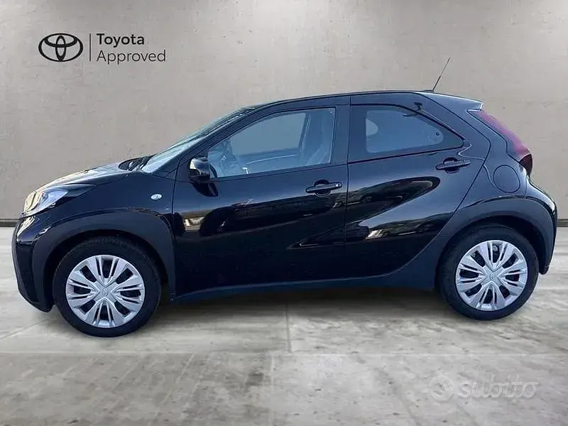 Usata Toyota Aygo X Active 72 CV (52 kW) 2025 Nero SUV