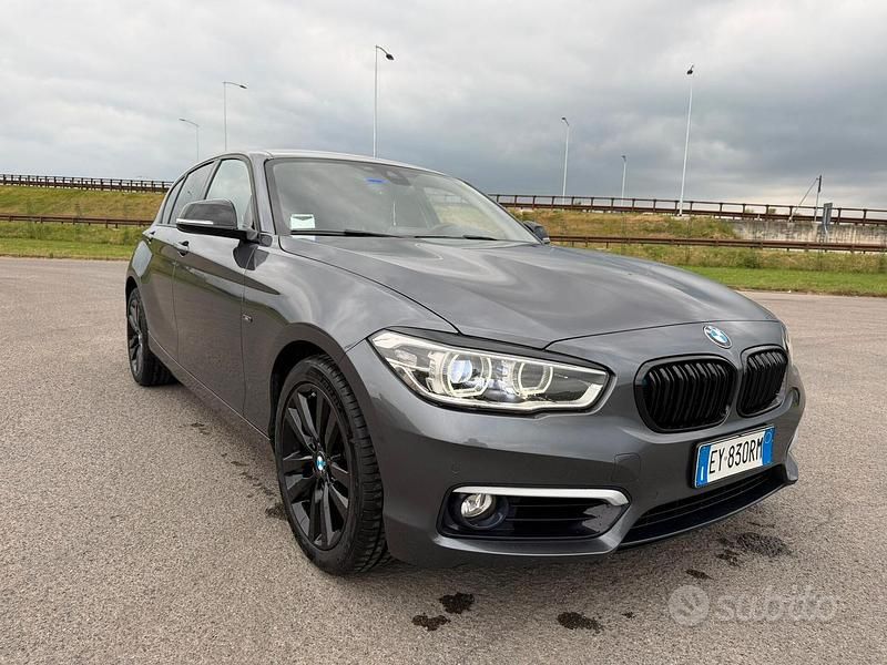 Usata BMW 118 Efficient Dynamics 150 CV (110 kW) 2015 Grigio Utilitaria