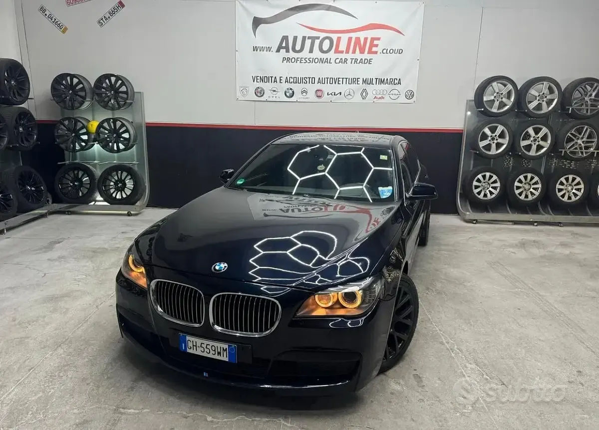 Usata BMW 730 Comfort Edition 245 CV (180 kW) 2012 Nero Berlina