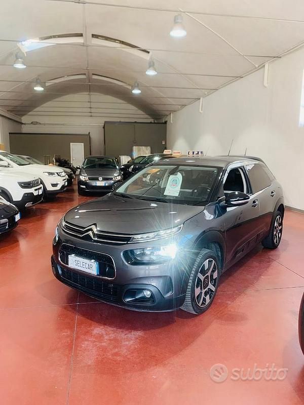 Grigio Usata 2019 Citroën C4 Shine Tre volumi | 10.300 € (Buon prezzo) - Immagine 1/4