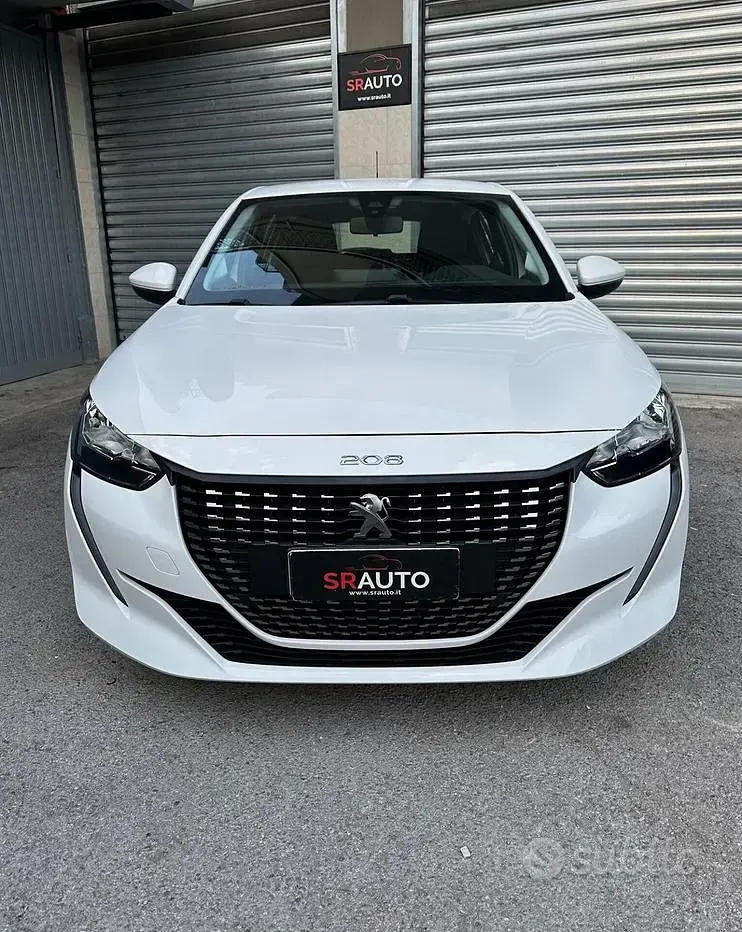 Usata Peugeot 208 Active 102 CV (75 kW) 2019 Bianco Utilitaria