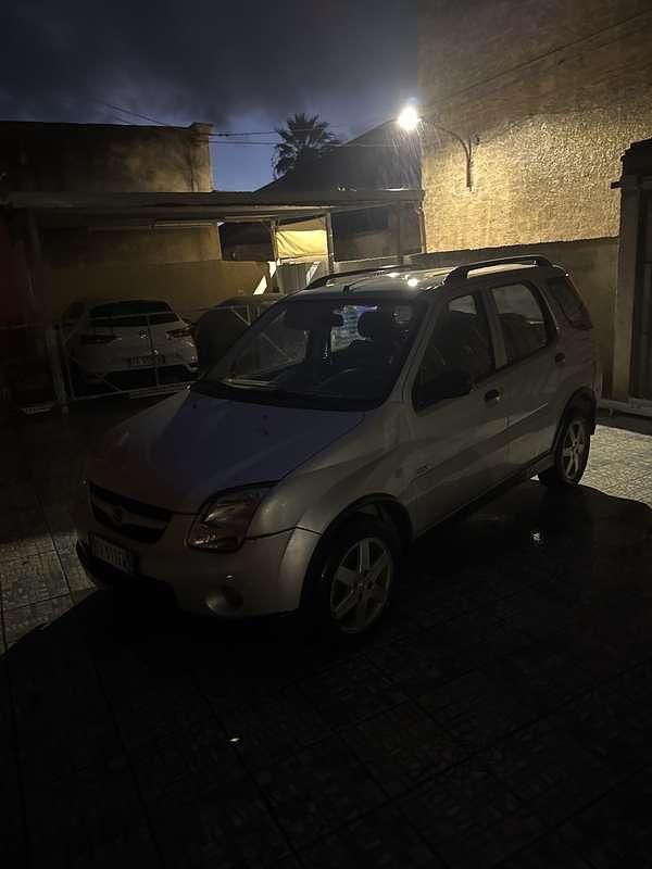 Usata Suzuki Ignis 99 CV (72 kW) 2005 Monovolume