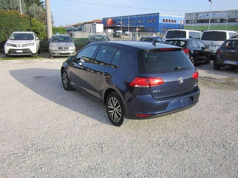 Usata VW Golf VII Allstar 86 CV (63 kW) 2016 Blu/azzurro Berlina