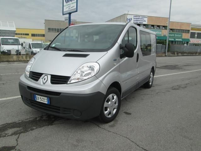 Venduto Renault Trafic TRAFIC 6 POSTI Auto Usate In Vendita