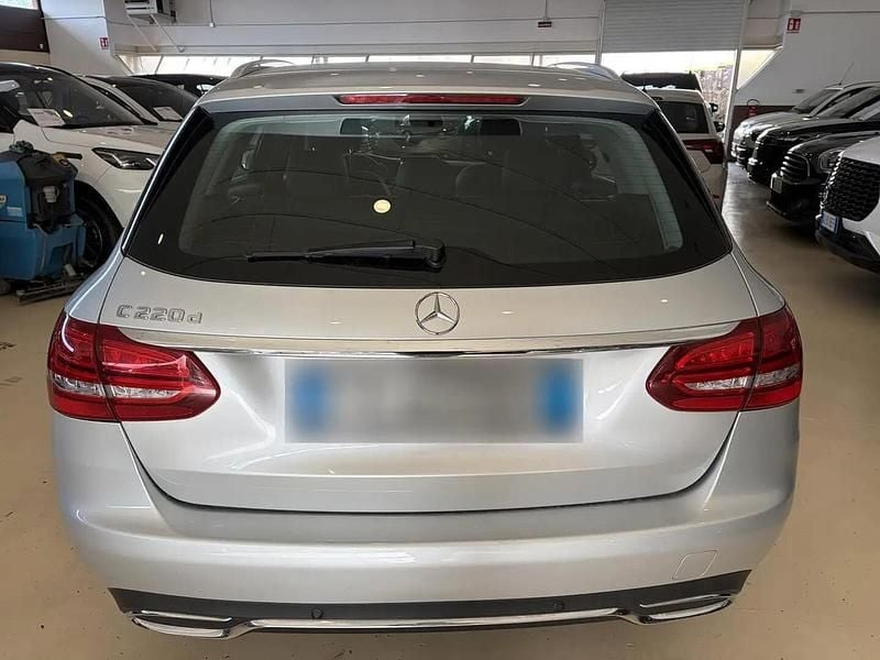 Usata Mercedes C220 Premium 169 CV (124 kW) 2017 Argento Station wagon