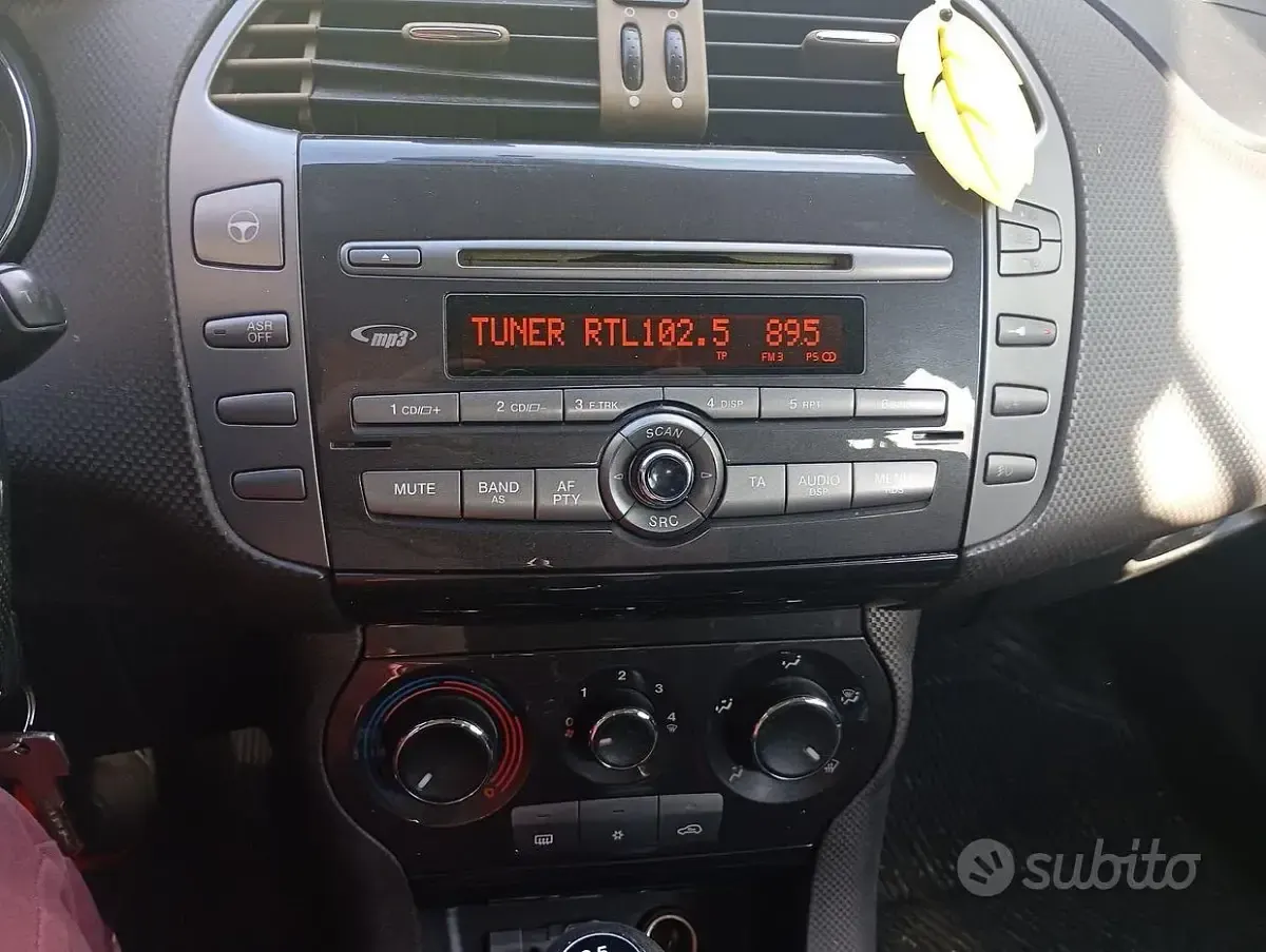 Usata Fiat Bravo 120 CV (88 kW) 2008 Marrone Utilitaria