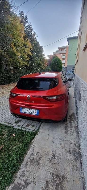 Usata 2016 Renault Mégane III Intens Tre volumi | 10.000 € (Buon prezzo) - Immagine 1/4