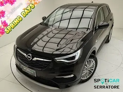 Käytetty Opel Grandland X Innovation 131 HP (96 kW) 2020 Katumaasturi