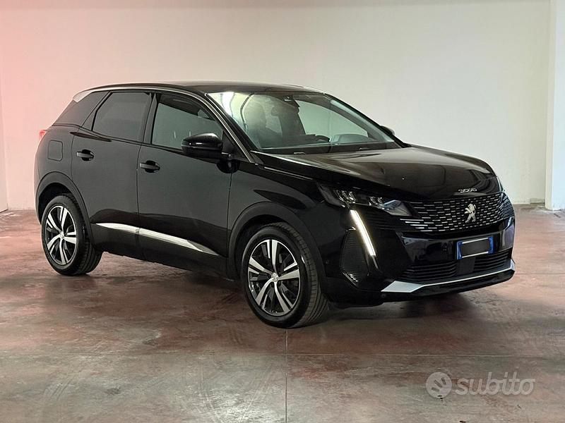 Usata Peugeot 3008 Allure 131 CV (96 kW) 2022 Nero SUV