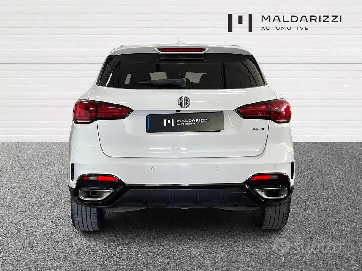 Usata MG HS Luxury 162 CV (119 kW) 2024 Bianco SUV