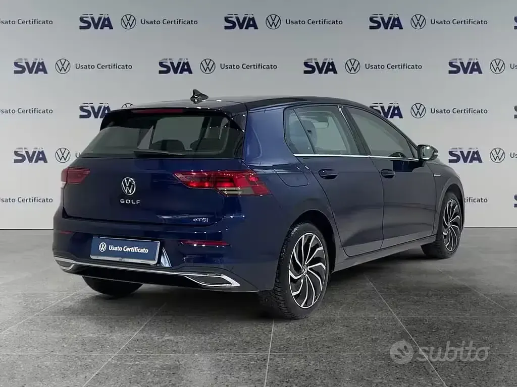Usata VW Golf VIII Style 131 CV (96 kW) 2023 Blu Berlina