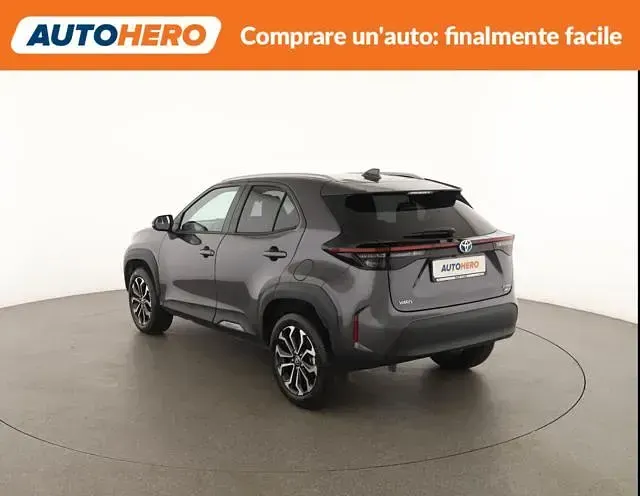 Usata Toyota Yaris Cross Trend 116 CV (85 kW) 2022 Grigio SUV