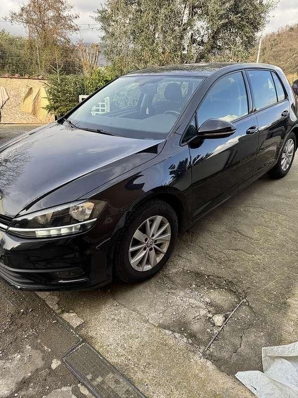Usata VW Golf VII Sportline 116 CV (85 kW) 2018 Berlina