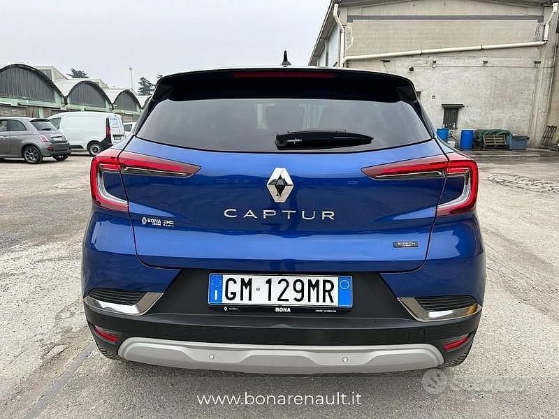 Usado Renault Captur Techno 145 CV (106 kW) 2023 Azul SUV