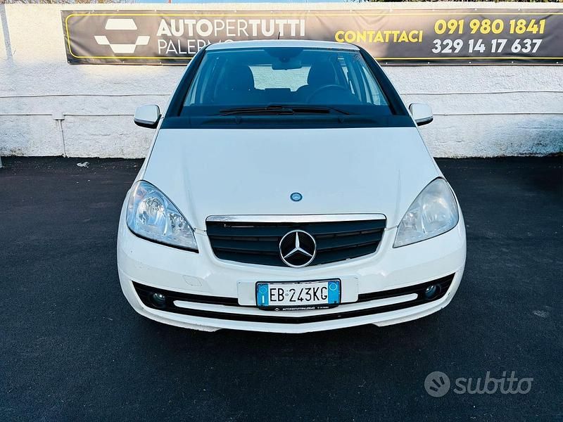 Usata Mercedes A160 Avantgarde 95 CV (69 kW) 2010 Bianco Berlina