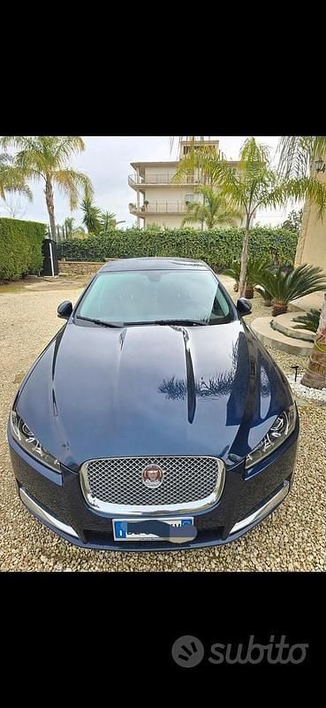 Usata Jaguar XF 200 CV (147 kW) 2015 Blu Coupé