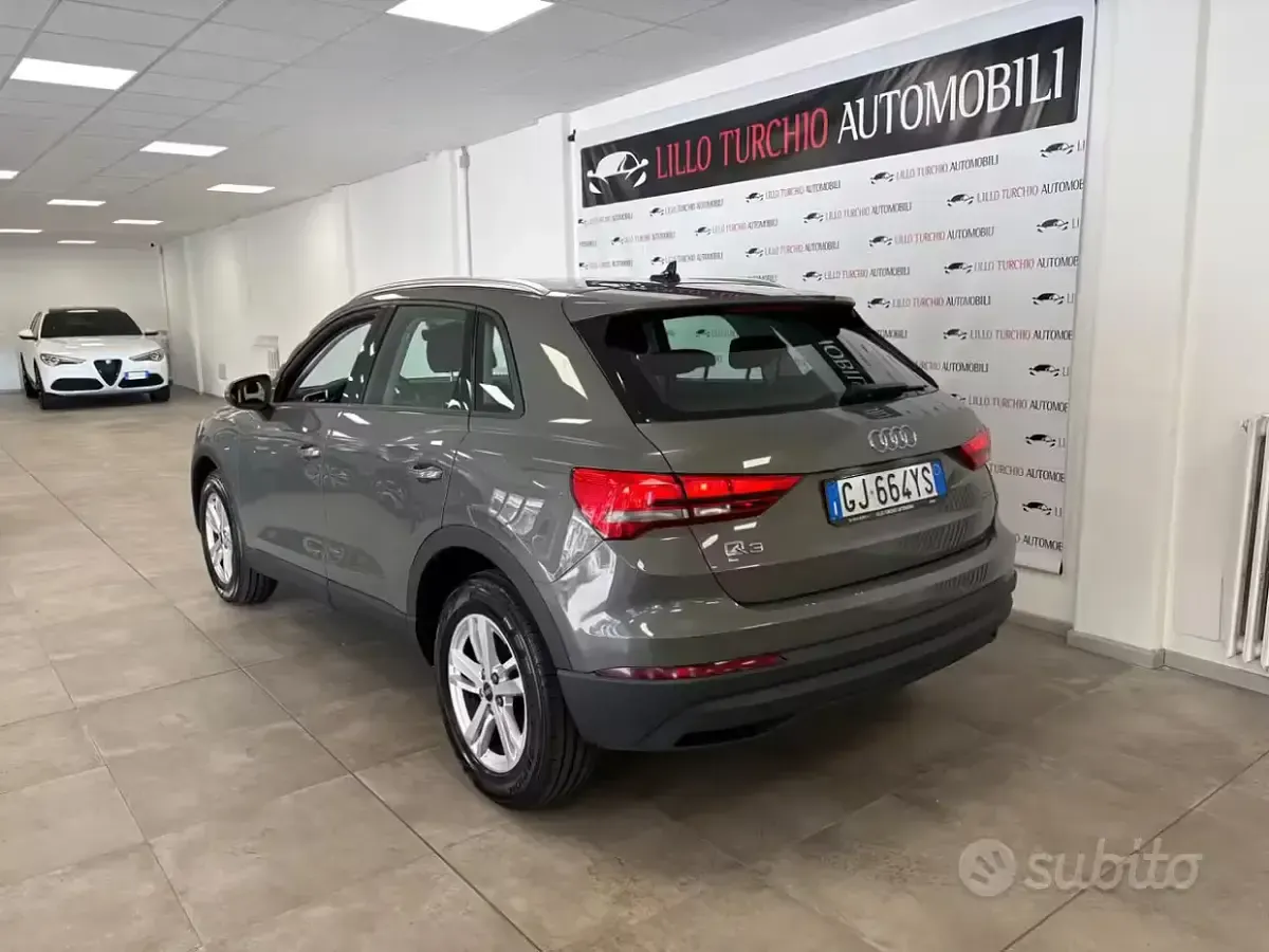 Usata Audi Q3 Business 150 CV (110 kW) 2022 Grigio scuro SUV