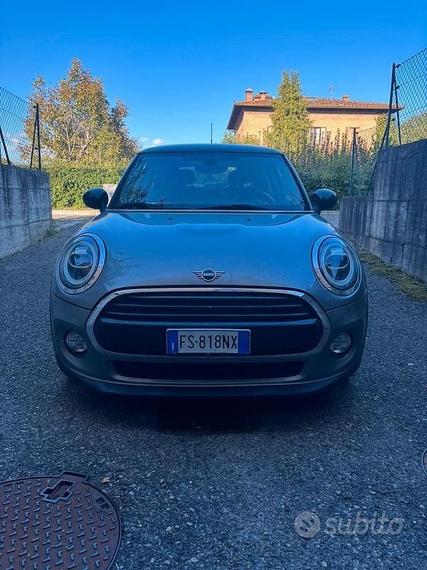 Usata Mini Cooper D 2018 Grigio Utilitaria
