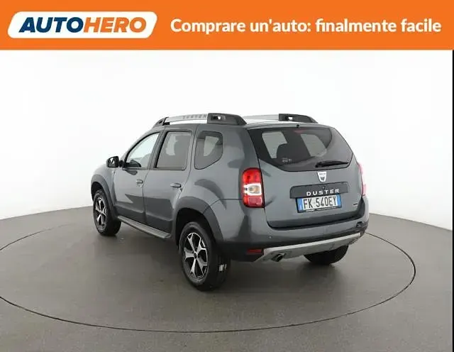 Usata Dacia Duster 110 CV (80 kW) 2017 Grigio SUV