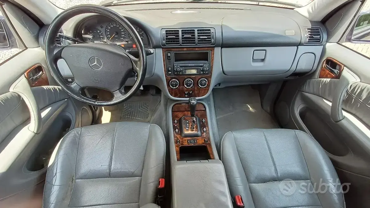 Usata Mercedes ML270 Classic 163 CV (119 kW) 2005 Blu SUV