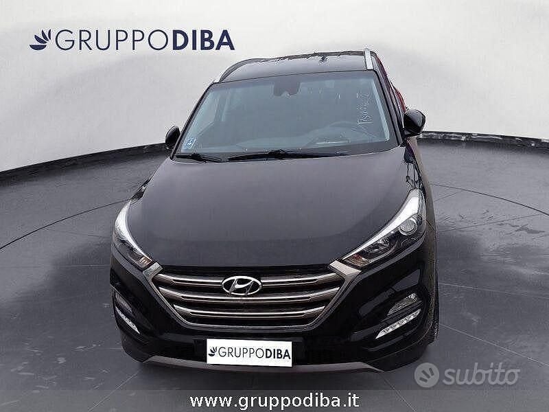 Käytetty Hyundai Tucson Xpossible 116 HP (85 kW) 2016 Musta Katumaasturi