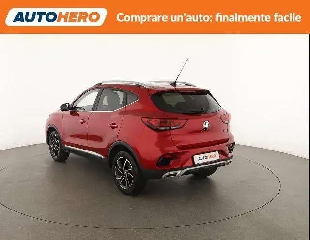 Usata MG ZS Luxury 111 CV (81 kW) 2023 Rosso SUV