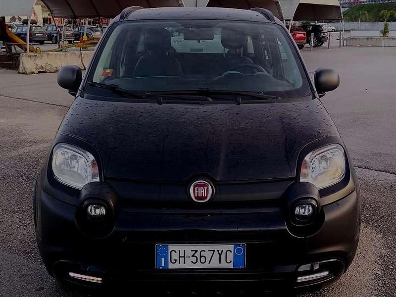 Usata Fiat Panda Cross Cross 69 CV (50 kW) 2022 Nero Utilitaria