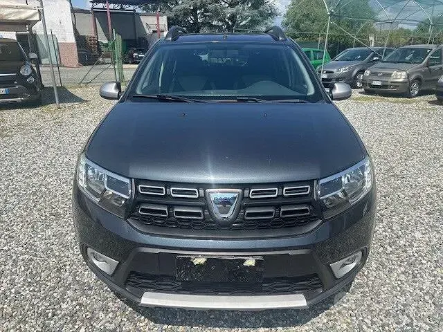Usata Dacia Sandero Comfort 90 CV (66 kW) 2018 Grigio Berlina