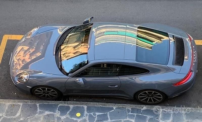 Usata Porsche 911 Carrera 4 369 CV (271 kW) 2018 Blu Cabrio