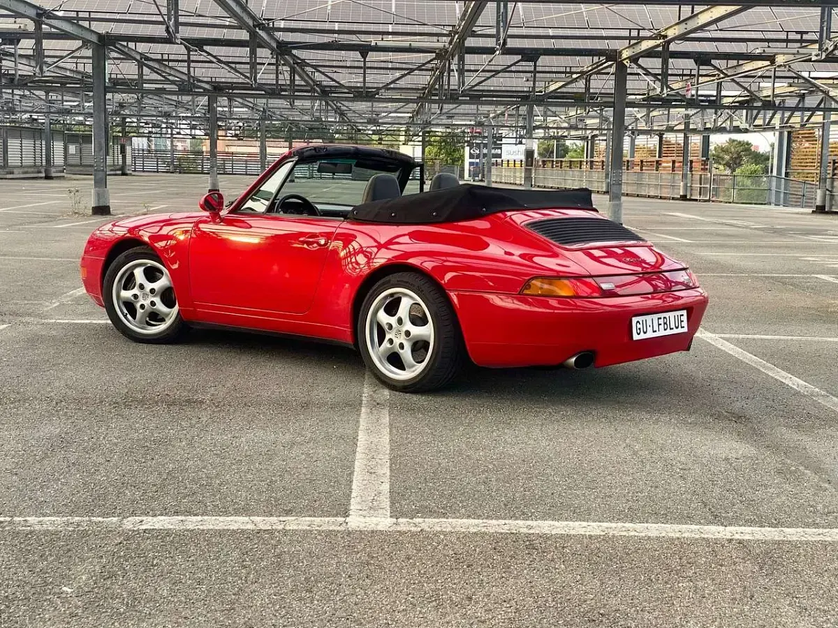 Usata Porsche 911 Carrera Cabriolet 272 CV (200 kW) 1994 Indian red Cabrio