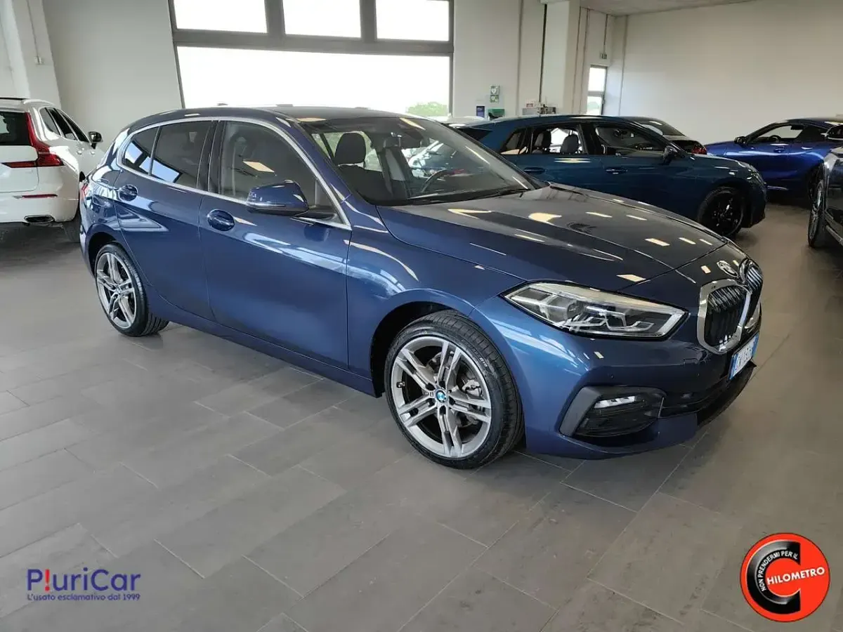 Usata BMW 116 116 CV (85 kW) 2023 Blu/azzurro Utilitaria