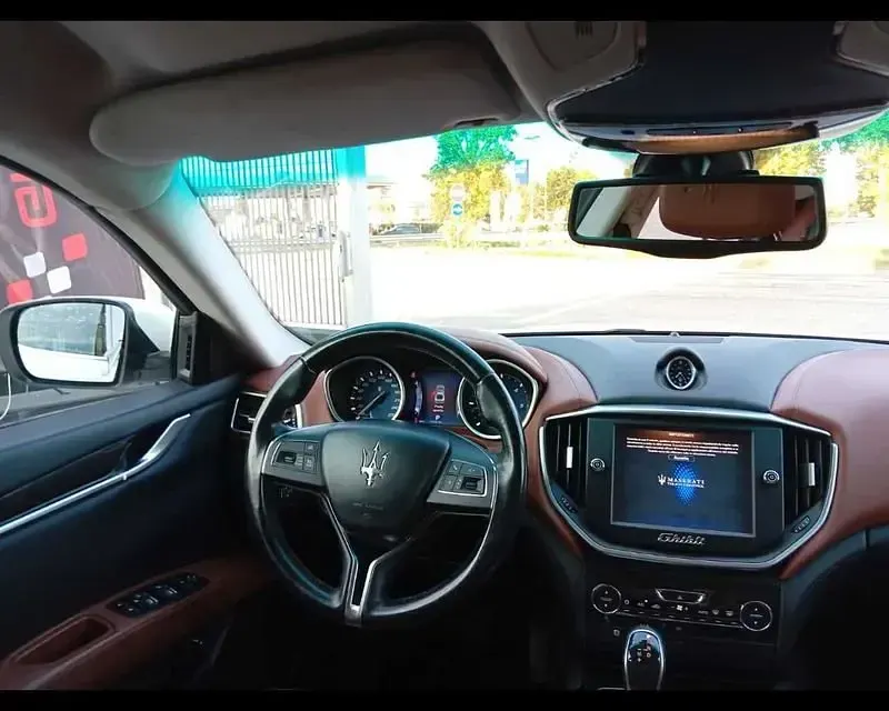 Usata Maserati Ghibli 250 CV (183 kW) 2014 Bianco Berlina