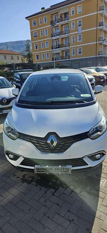 Usata Renault Scénic IV 110 CV (80 kW) 2018 Nero etoile' Monovolume