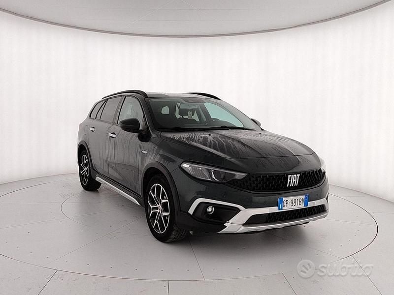 Verde Usata 2023 Fiat Tipo Cross Station wagon | 14.900 € (Buon prezzo) - Immagine 1/4