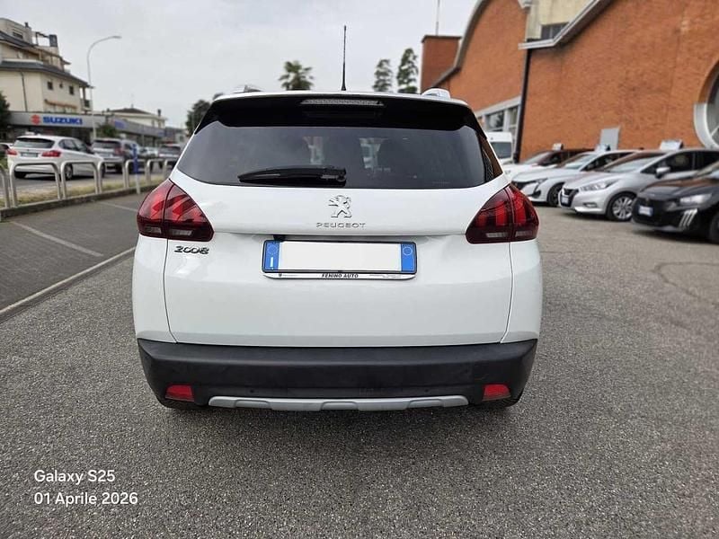 Usata Peugeot 2008 Allure 102 CV (75 kW) 2019 Bianco SUV