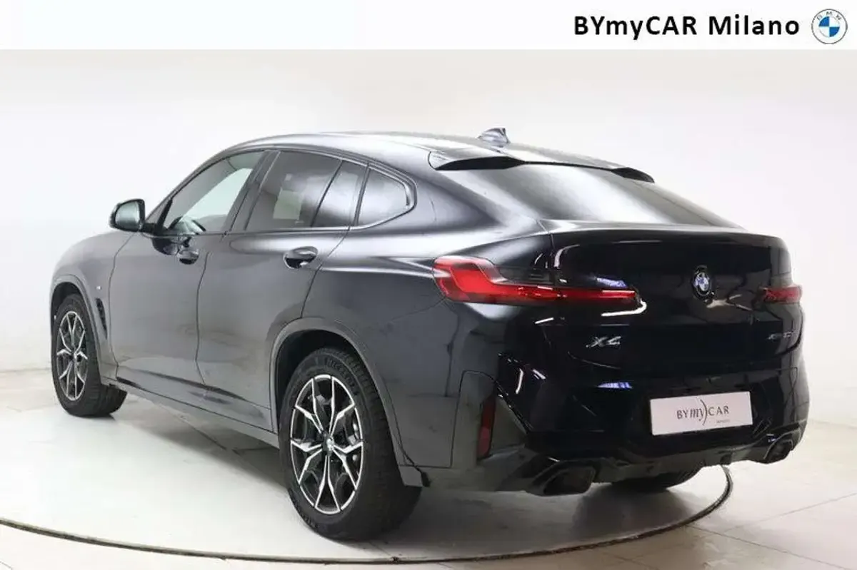 Usata BMW X4 M Sport 286 CV (210 kW) 2024 Carbon black metallizzato SUV