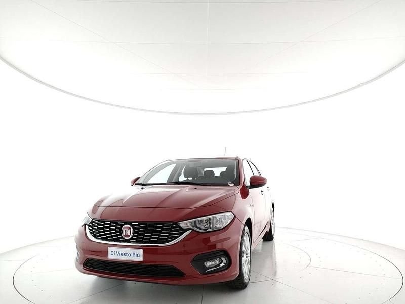 Bordeaux met. Usata 2016 Fiat Tipo Opening Edition Tre volumi | 8900 € (Buon prezzo) - Immagine 1/4