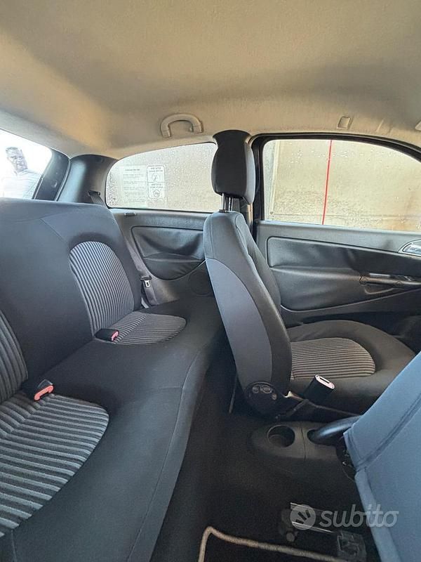 Usata Lancia Ypsilon 80 CV (58 kW) 2008 Nero Utilitaria
