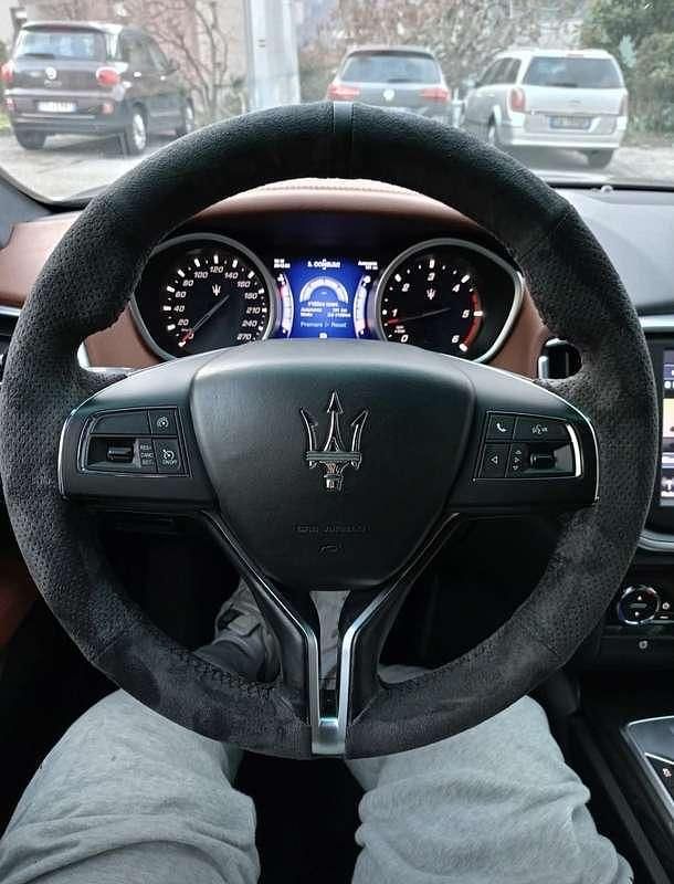 Usata Maserati Ghibli 250 CV (183 kW) 2014 Marrone Berlina