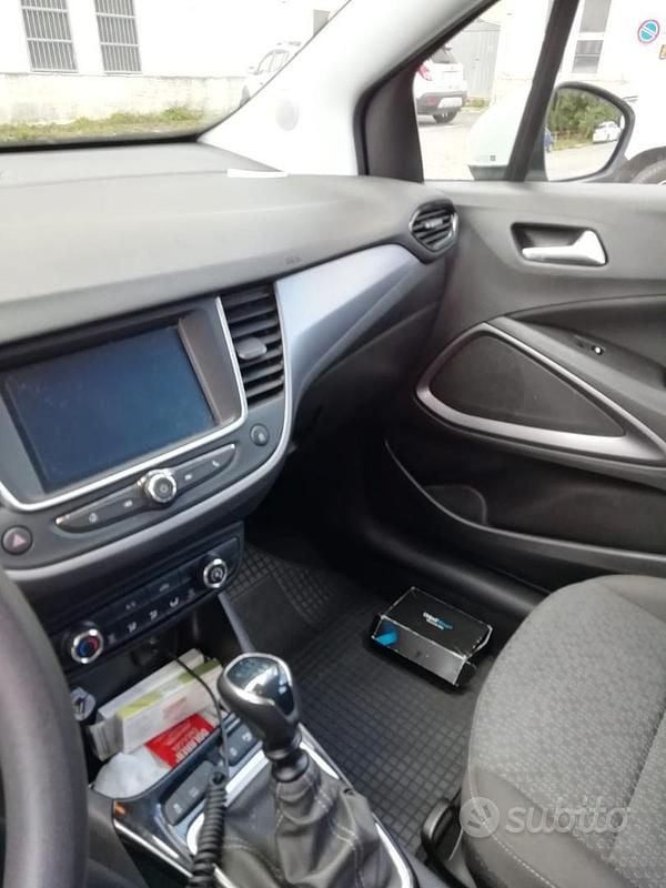 Usata Opel Crossland X 120 CV (88 kW) 2020 Bianco SUV