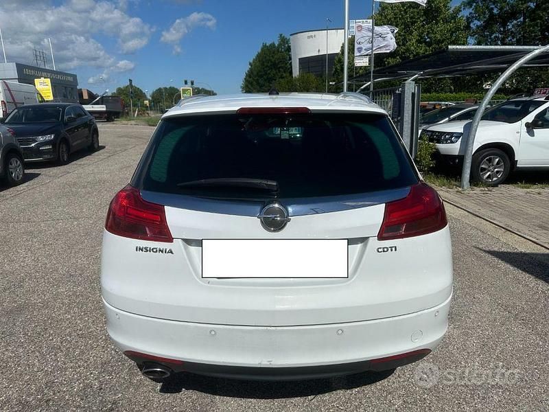 Occasion Opel Insignia Cosmo 131 ch (96 kW) 2010 Blanc Break