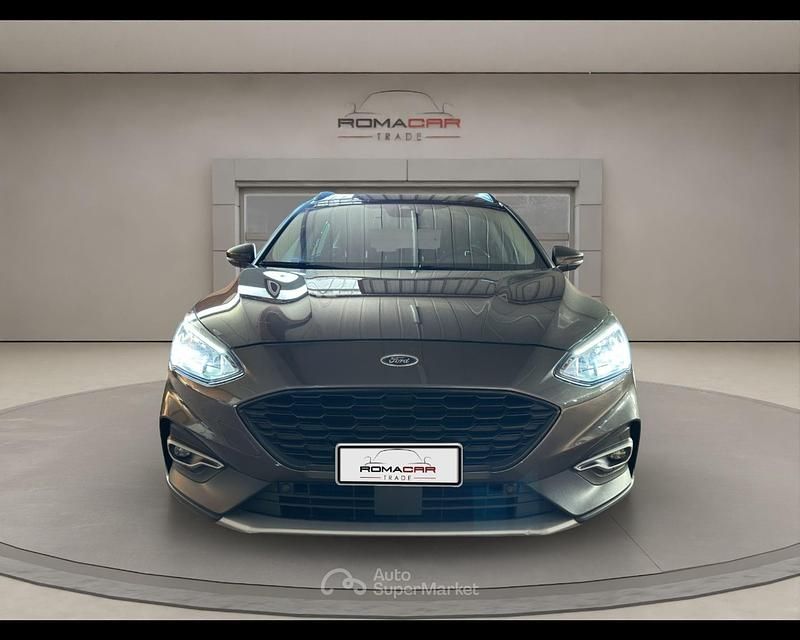 Usata Ford Focus Active 120 CV (88 kW) 2019 Grigio met Station wagon
