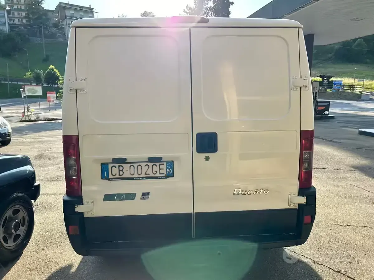 Usata Fiat Ducato 127 CV (93 kW) 2002 Bianco Furgone